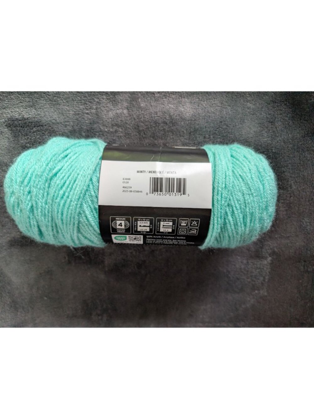 Yarnspirations Red Heart Super Saver Worsted Acrylic Yarn - Minty - Picture 3 of 5